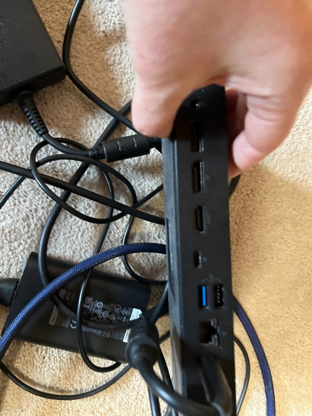Dell Docking System, Wireless Key and Mouse, Power Cords (Great Bundl1) - Picture 10 of 16